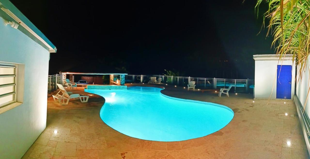 Appartamento L'Hibiscus De Plaiz'Anse Petite Île Esterno foto